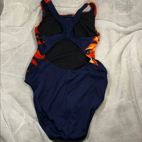 TYR one piece swimsuit - Picture 5 of 8